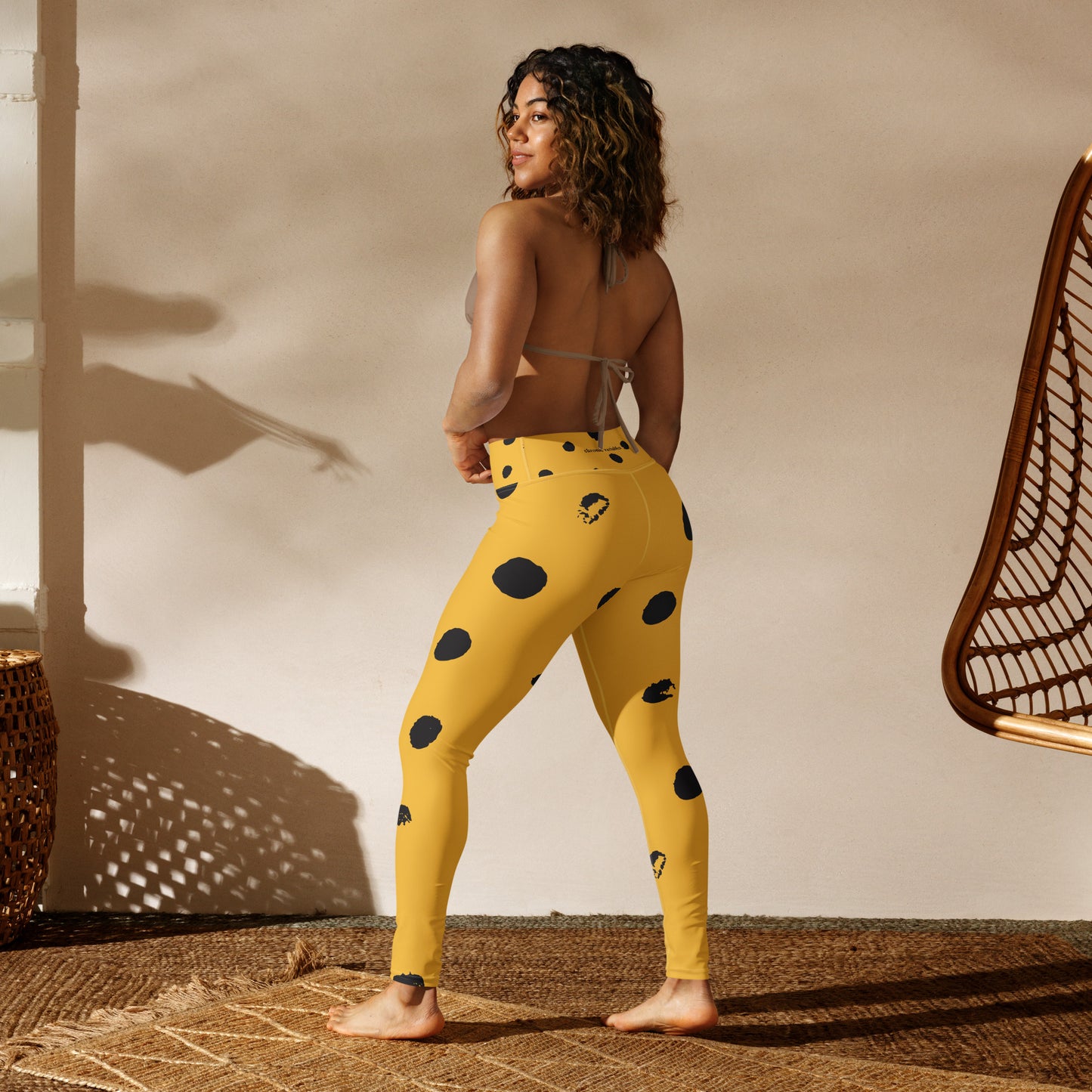 cv ultimate stretch legging.|