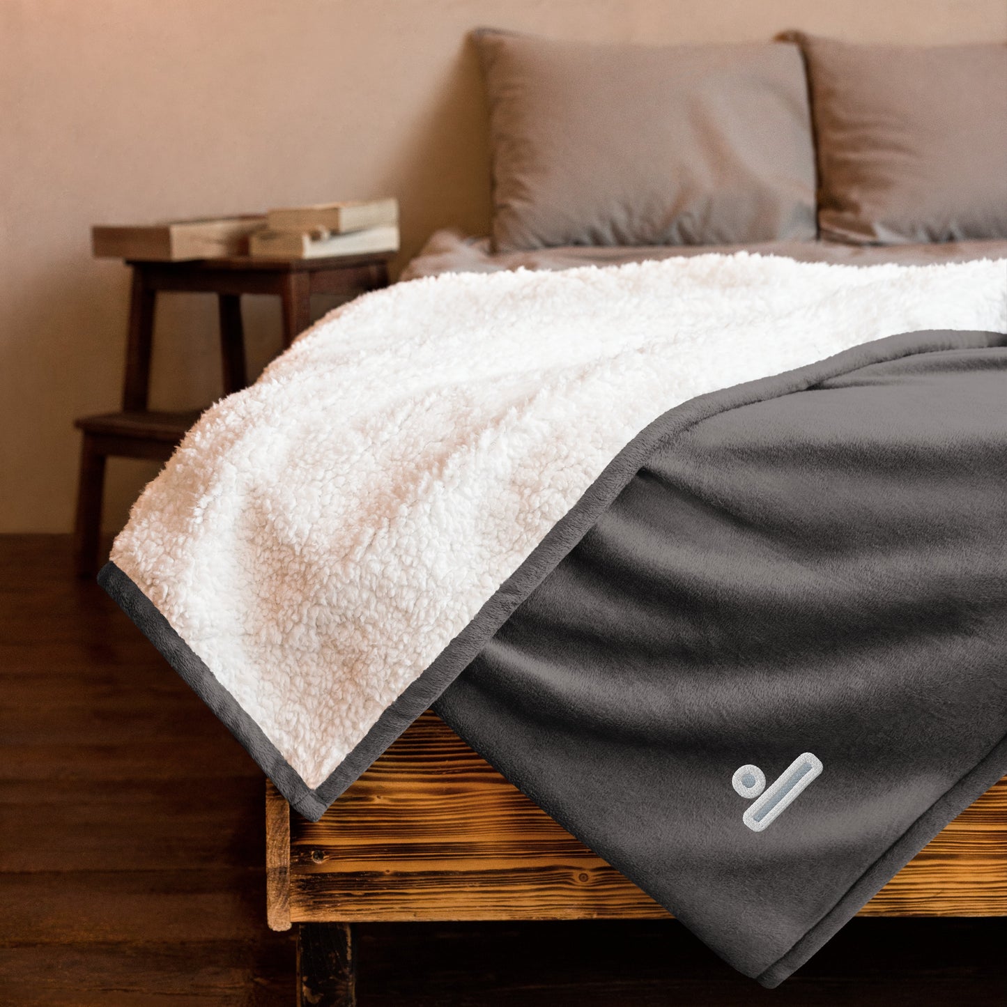 cv premium sherpa blanket.|